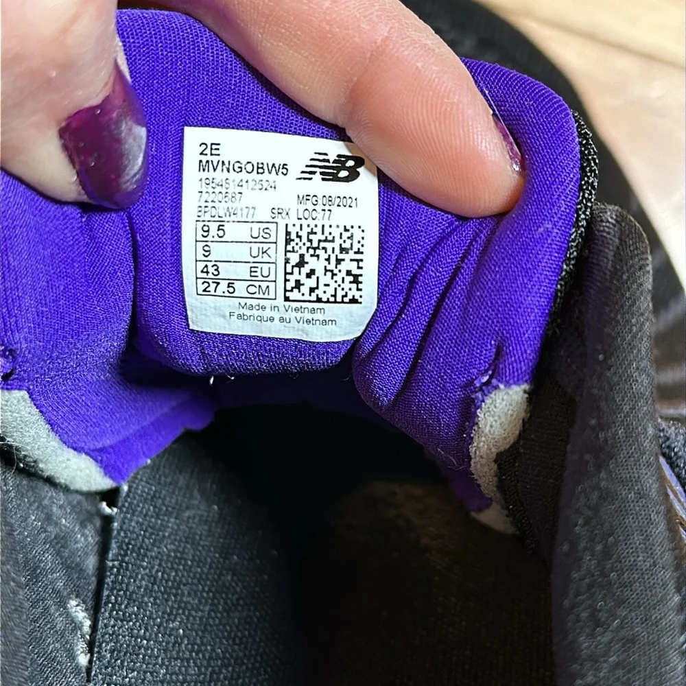 New bala sneakers - Picture 7 of 8